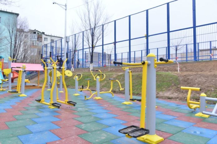 В Шымкенте открыли новые спортивные и детские игровые площадки