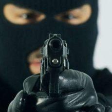 Парень с девушкой ограбили ломбард и почтовые отделения в Туркестанской области