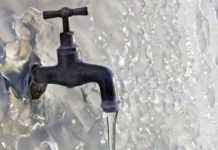 Пользователи Сети обнаружили природную оптическую иллюзию сосулька-кран