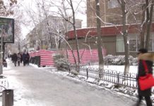 Жители многоэтажки против строительства детского кафетерия