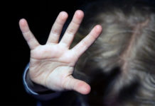 В полиции Туркестанской области прокомментировали видео с перевязанным ребенком