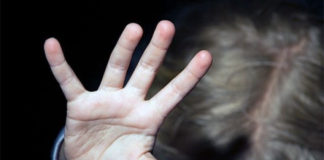 Учителя подозревают в сексуальном домогательстве 7-летней девочки в Шымкенте