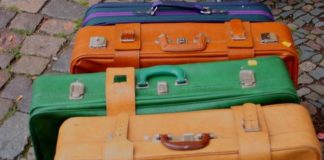 В результате миграции Казахстан «потерял» более 26 тысяч человек Чемоданы