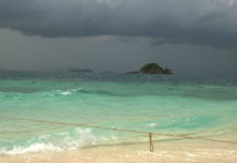 «Включили казахский пофигизм»: известные казахстанцы рассказали о ситуации в Таиланде Таиланд