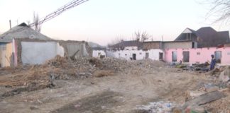 Cнос в Туркестане продолжается, недовольных компенсацией за дома все больше