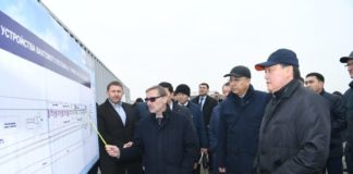 Аскара Мамина знакомили с ходом строительства объектов в Туркестане