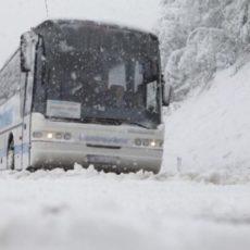 В Казахстане спасли замерзающих в автобусе граждан Таджикистана автобус, снежный плен