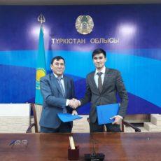 Предприниматели Туркестанской области подписали меморандум с уполномоченным по этике