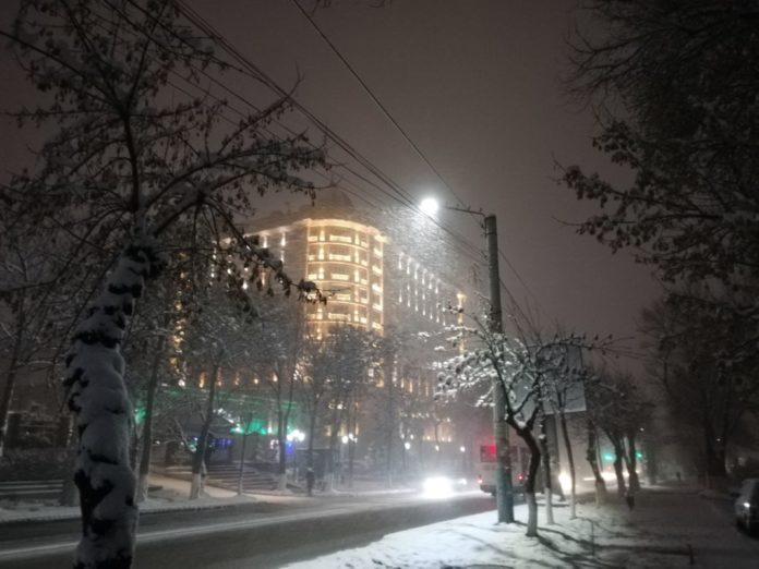 Снег в Шымкенте