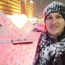 Шымкентцы наконец-то дождались снега