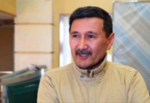 Еркин Кахаров: молодых девушек выбрасывают на улицу как использованный материал Еркин Кахаров