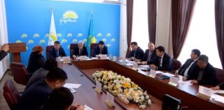 Мажилисмены напоминают, что чиновники больше не смогут «футболить» людей безнаказанно Приемная партии Нур Отан
