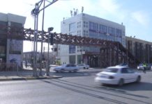 В Шымкенте установили 56-тонный пролет моста