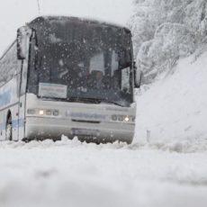 После вчерашнего снегопада в Шымкенте на линии вышли все автобусы автобус, сломался