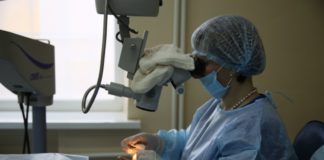 Врач-офтальмолог из Киева вернула внешнюю красоту больным Туркестанской области