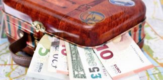 Что можно купить на $100 в разных странах чемодан