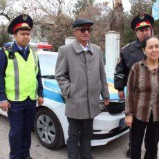 Шымкентские полицейские нашли потерявшихся двух малышей