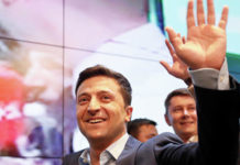 Кандидат в президенты Украины Владимир Зеленский лидирует на выборах с 73,2% голосов