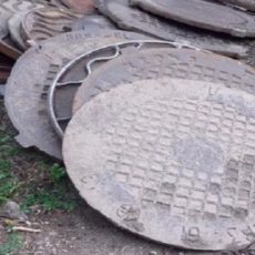 Похитителя крышек канализационных люков задержали в Алматы