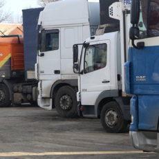 Прокуратура Шымкента поставила точку в деле о двойных номерах граница, фуры