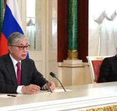 Успешным назвал визит в Москву президент Токаев
