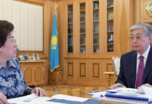 Глава государства поручил избавить учителей и преподавателей от излишней отчетности