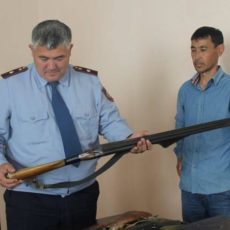 Более 130 единиц оружия сдали в полицию жители Туркестанской области