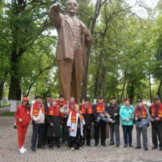Коммунисты Шымкента отметили день рождения Ленина