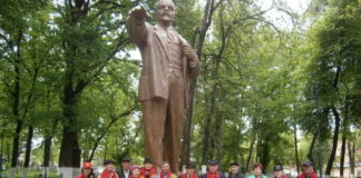 Коммунисты Шымкента отметили день рождения Ленина