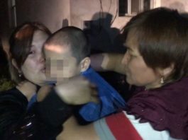 В Туркестанской области полицейские вернули родителям пропавшего ребенка