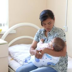 В Шымкенте врачи-токсикологи спасли жизнь годовалой гражданке Узбекистана