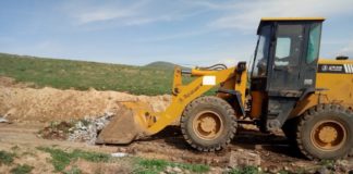 Ответная реакция: территорию кладбища в Тюлькубасском районе очистили от мусора