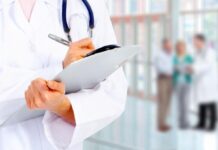 В Туркестанской области и в Шымкенте 117 медработников отстранены от работы