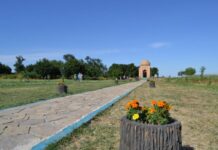 Территория мавзолея Гаухар ана приобретает новый вид Территория мавзолея Гаухар ана приобретает новый вид