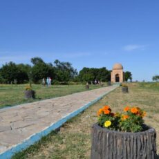 Территория мавзолея Гаухар ана приобретает новый вид Территория мавзолея Гаухар ана приобретает новый вид