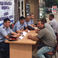 В Туркестанской области в акцию «Приемная на дороге» участвовали 2,5 тысяч граждан