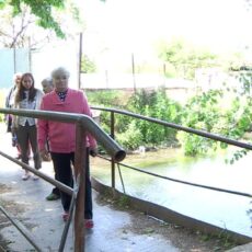 В Шымкенте опасный мост обещали починить до конца недели
