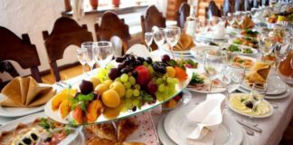 Почему казахи всегда опаздывают на тои, рассказали ученые