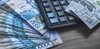 Утверждены размеры надбавок для задействованных в борьбе с коронавирусом медработников