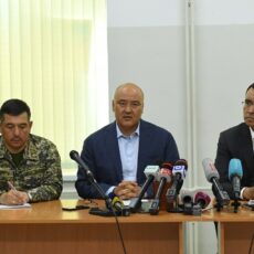 Аким Туркестанской области Умирзак Шукеев подтвердил информацию о том, что с 28 июня начнется вывоз жителей Арыси (видео)