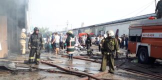 В ДЧС Шымкента прокомментировали крупный пожар в магазине ковровых изделий Пожар в магазине ковровых изделий