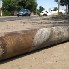 Разорвавшийся снаряд после взрыва в Арыси