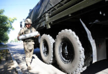 Военные собрали с 16 улиц Арыси 70 не разорвавшихся снарядов Военные саперы расчищают дворы и улицы Арыси от неразорвавшихся снарядов