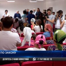 Бердибек Сапарбаев встретился с эвакуированными из Арыси жителями Бердибек Сапарбаев встретился с эвакуированными из Арыси жителями