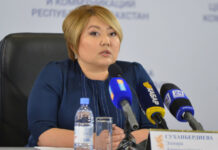 Заставила купить детям гаджеты. В чем обвиняют Суханбердиеву