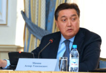 В Казахстане планируется решить проблему трехсменных школ