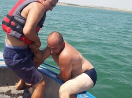 спасение рыбака на Шардаринском водохранилище