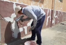 Учебники школьникам Арыси разносят по домам