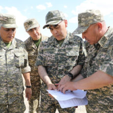 Министр обороны совершил облет Арыси