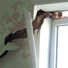 Частные дома Шымкента разрушаются после порыва водопровода